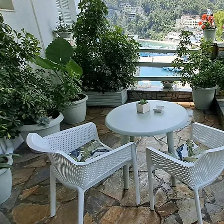 Guest house Hara 2*