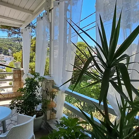 Guest house Hara