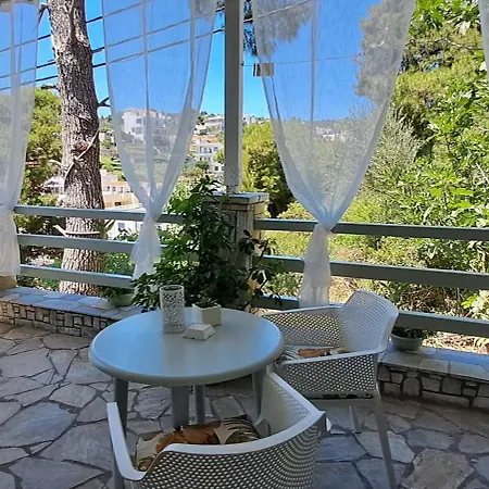 Hara Guest house Patitiri (Alonnisos)