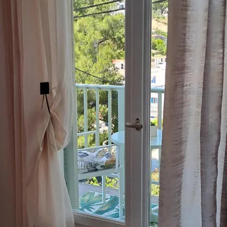 Hara Guest house 2*